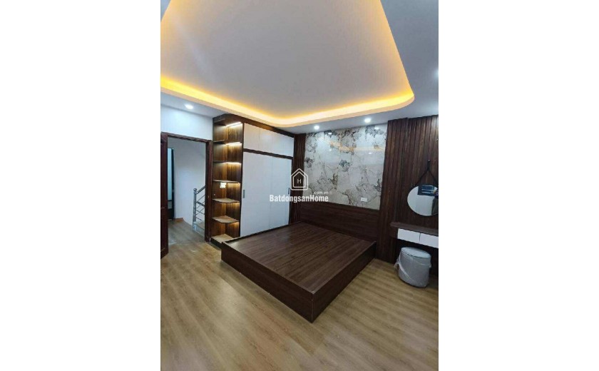 Cạnh Times City, Nhà Đẹp Lô Góc 2 Mặt Thoáng, Gần Phố Nhỉnh 6 Tỷ